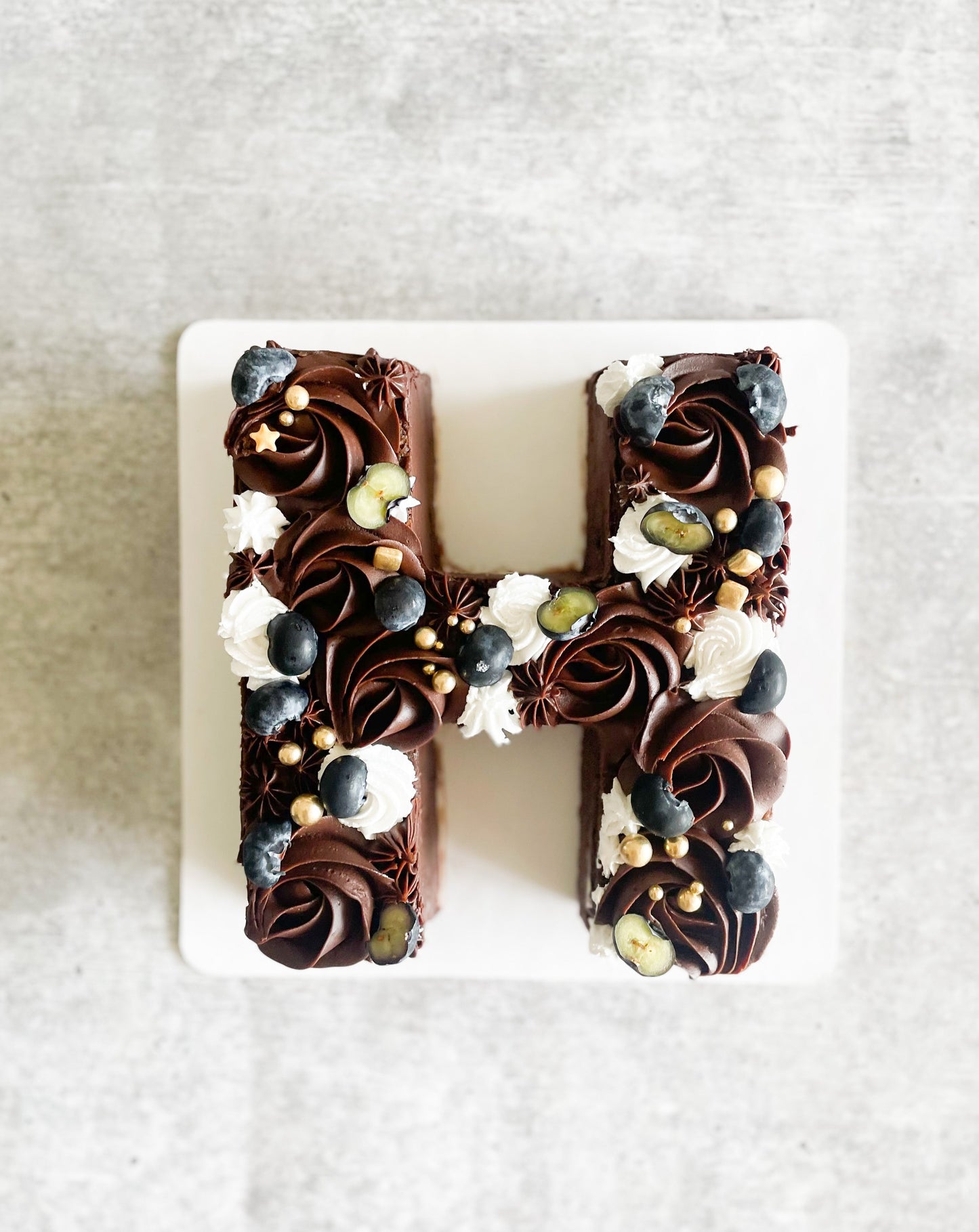 LETTER CAKES