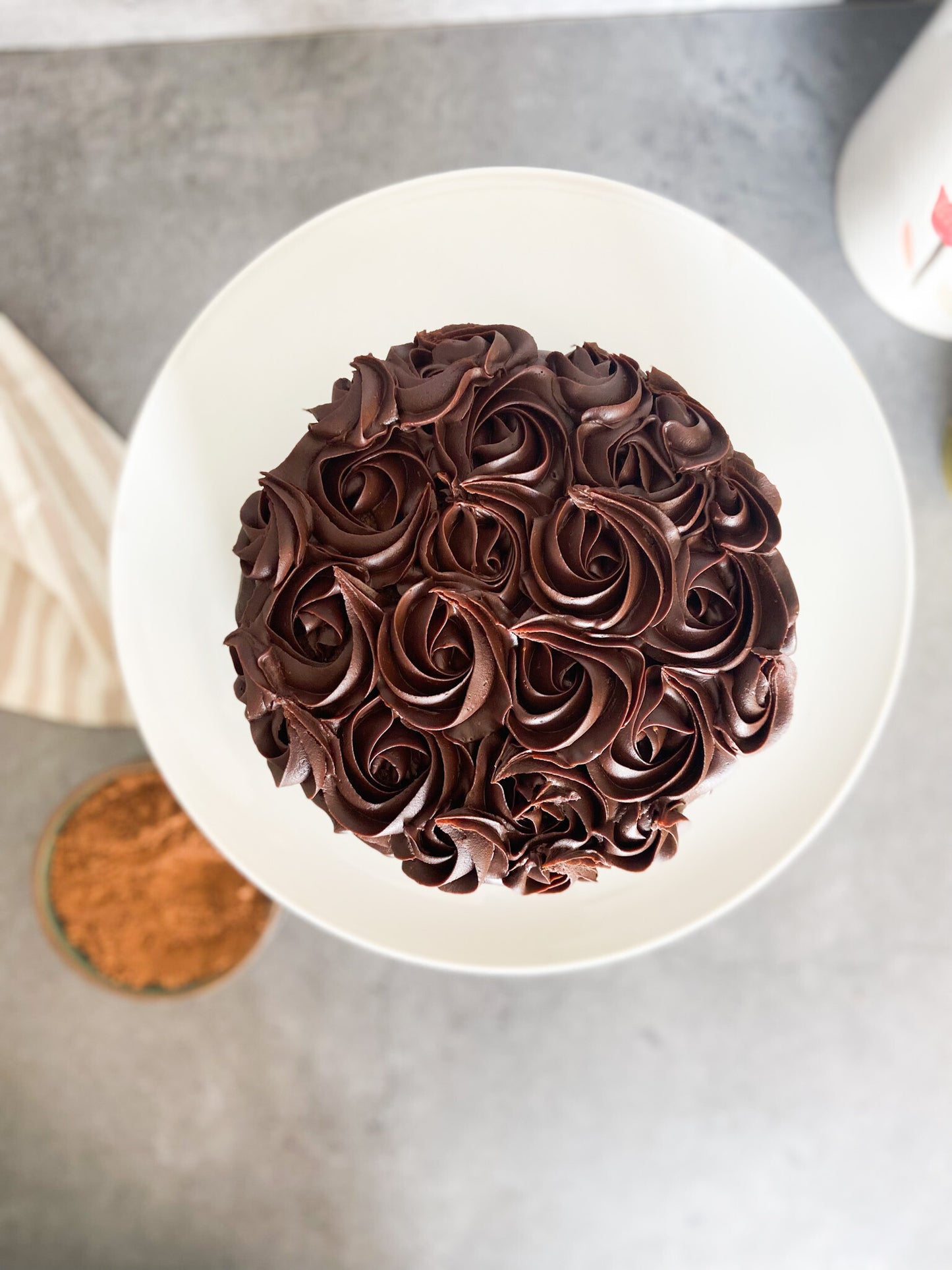 ROSETTE CHOCOLATE CAKE
