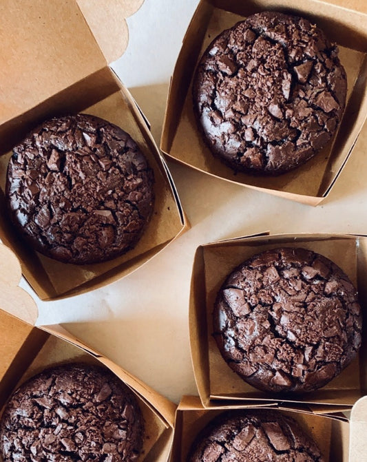 PETITE CAKES