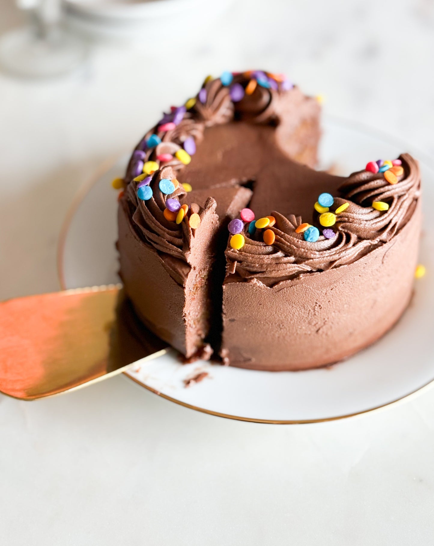 CONFETTI CAKE
