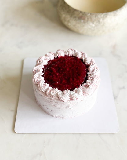 RASPBERRY CREAM CAKE
