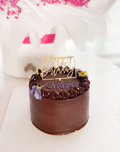 MINIMALISTIC BIRTHDAY CAKES