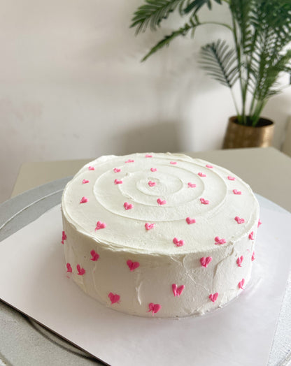 MINIMALISTIC BIRTHDAY CAKES
