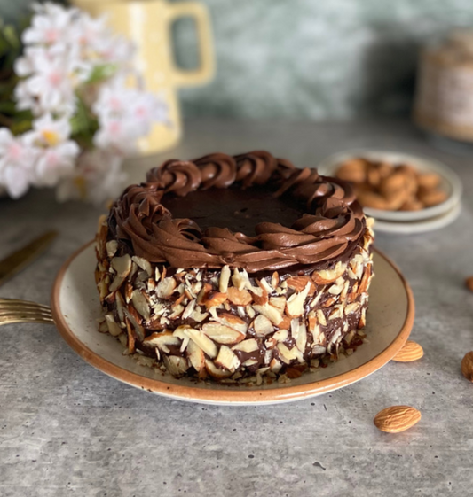 ALMOND CHOCOLATE CAKE
